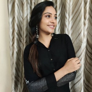 Smruthi Venkat (aka) Smruthi