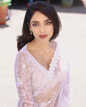 Sobhita Dhulipala (aka) Sobhita Dhulipalaa