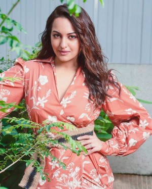 Sonakshi Sinha (aka) Sonakshi