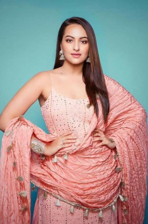 Sonakshi Sinha (aka) Sonakshi