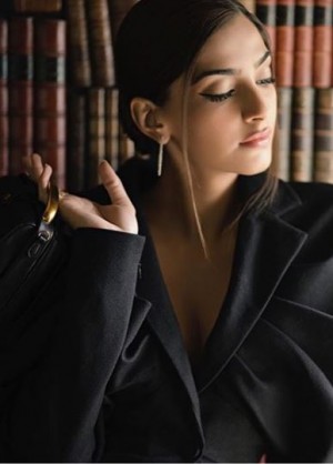 Sonam Kapoor (aka) Sonam