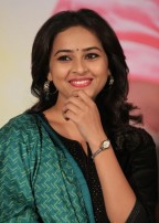 Sri Divya (aka) Sri Diviya