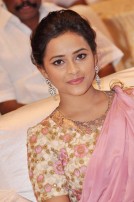 Sri Divya (aka) Sri Diviya