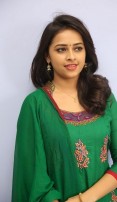 Sri Divya (aka) Sri Diviya