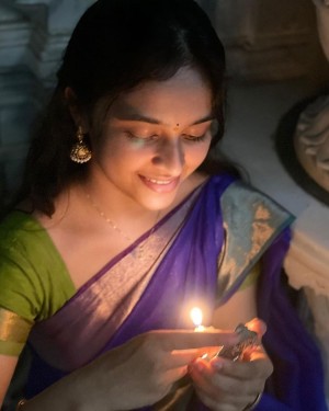 Sri Divya (aka) Sri Diviya