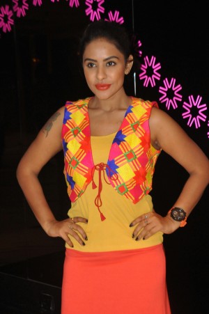 Sri Reddy (aka) SriReddy