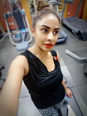 Sri Reddy (aka) SriReddy