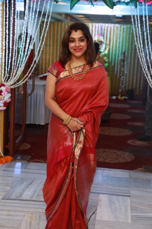 Suja Varunee (aka) Suja Varune