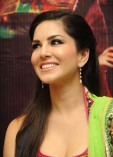 Sunny Leone (aka) SunnyLeone