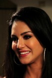 Sunny Leone (aka) SunnyLeone