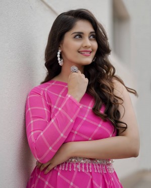 Surabhi (aka) Surbhi