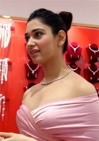 Tamannaah Bhatia (aka) Tamannaah