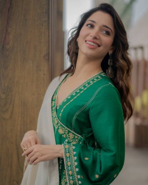 Tamannaah Bhatia (aka) Tamannaah