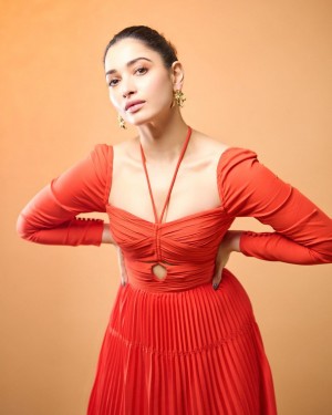 Tamannaah Bhatia (aka) Tamannaah