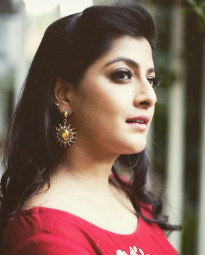 Varalakshmi Sarathkumar (aka) Actress Varalakshmi