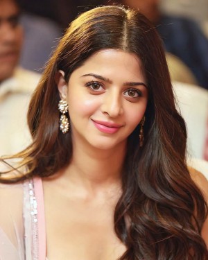 Vedhika (aka) Vedhicka Kumar