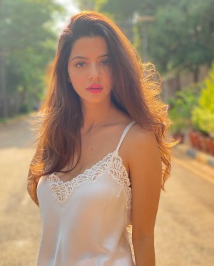 Vedhika (aka) Vedhicka Kumar