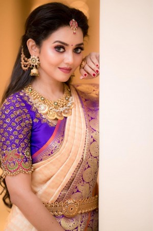 Vidya Pradeep (aka) Vidya