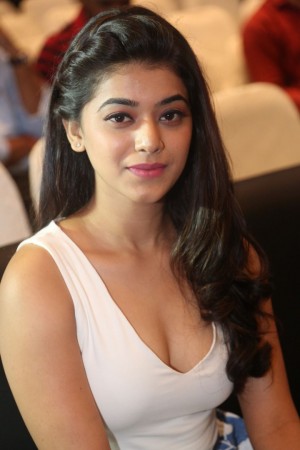 Yamini Bhaskar (aka) Yamini