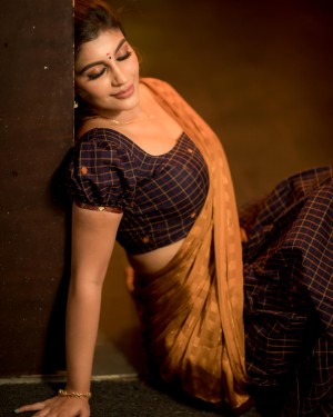 Yashika Aannand (aka) Yashika