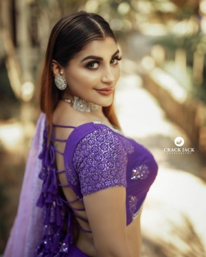 Yashika Aannand (aka) Yashika