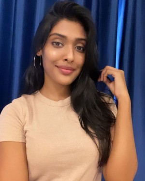 Gayathri Reddy (aka) Gayathri Reddyy