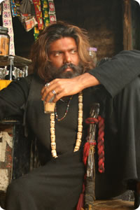 naan kadavul movie review tamil