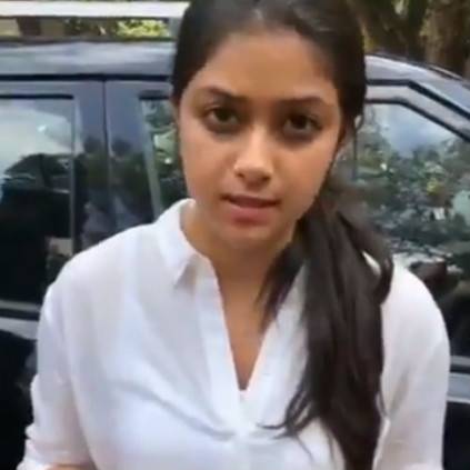 Keerthy Suresh donates 10 Lakhs for Kerala floods