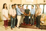 A Special gift for Yuvan from Team Behindwoods