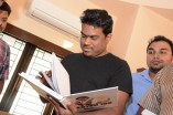 A Special gift for Yuvan from Team Behindwoods