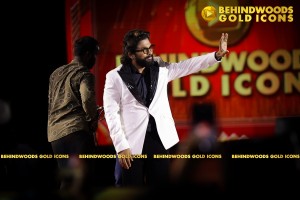 BEHINDWOODS GOLD ICONS 2023 - THE AWARD MOMENTS SET 1