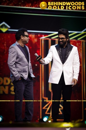 BEHINDWOODS GOLD ICONS 2023 - THE AWARD MOMENTS SET 1