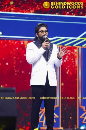 BEHINDWOODS GOLD ICONS 2023 - THE AWARD MOMENTS SET 1