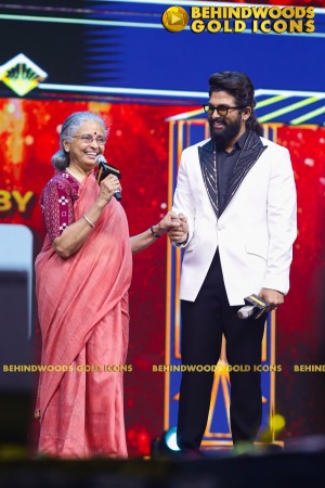 BEHINDWOODS GOLD ICONS 2023 - THE AWARD MOMENTS SET 1