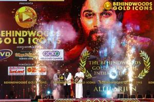 BEHINDWOODS GOLD ICONS 2023 - THE AWARD MOMENTS SET 1