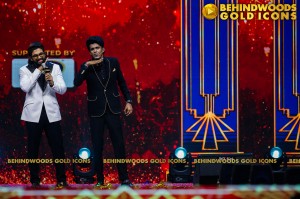 BEHINDWOODS GOLD ICONS 2023 - THE AWARD MOMENTS SET 1