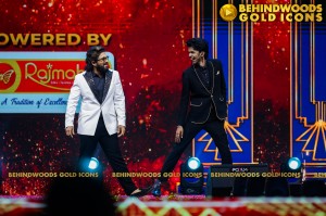 BEHINDWOODS GOLD ICONS 2023 - THE AWARD MOMENTS SET 1