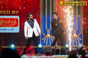 BEHINDWOODS GOLD ICONS 2023 - THE AWARD MOMENTS SET 1