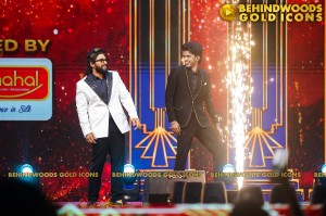 BEHINDWOODS GOLD ICONS 2023 - THE AWARD MOMENTS SET 1