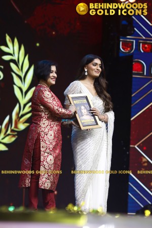 BEHINDWOODS GOLD ICONS 2023 - THE AWARD MOMENTS SET 2