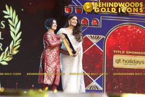 BEHINDWOODS GOLD ICONS 2023 - THE AWARD MOMENTS SET 2