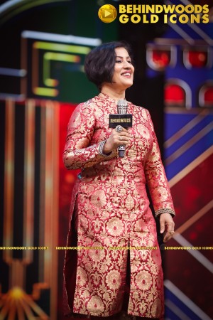 BEHINDWOODS GOLD ICONS 2023 - THE AWARD MOMENTS SET 2