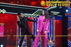 BEHINDWOODS GOLD ICONS 2023 - THE AWARD MOMENTS SET 2