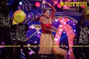 BEHINDWOODS GOLD ICONS 2023 - THE AWARD MOMENTS SET 2