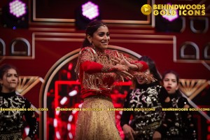 BEHINDWOODS GOLD ICONS 2023 - THE AWARD MOMENTS SET 2