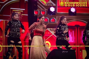 BEHINDWOODS GOLD ICONS 2023 - THE AWARD MOMENTS SET 2