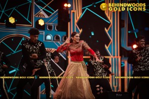 BEHINDWOODS GOLD ICONS 2023 - THE AWARD MOMENTS SET 2