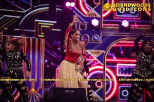 BEHINDWOODS GOLD ICONS 2023 - THE AWARD MOMENTS SET 2