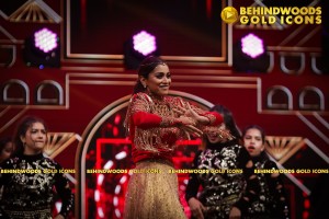 BEHINDWOODS GOLD ICONS 2023 - THE AWARD MOMENTS SET 2