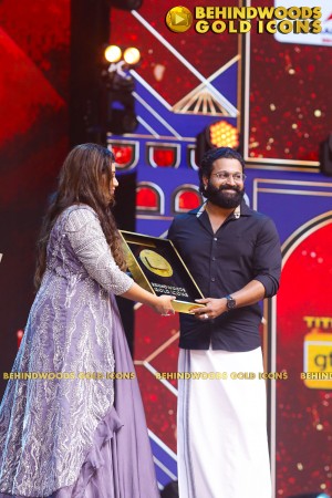 BEHINDWOODS GOLD ICONS 2023 - THE AWARD MOMENTS SET 2